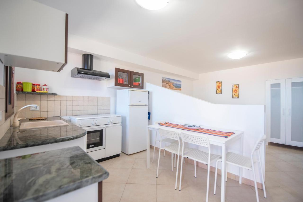 הוילה מקארי A Casa Di Amy מראה חיצוני תמונה